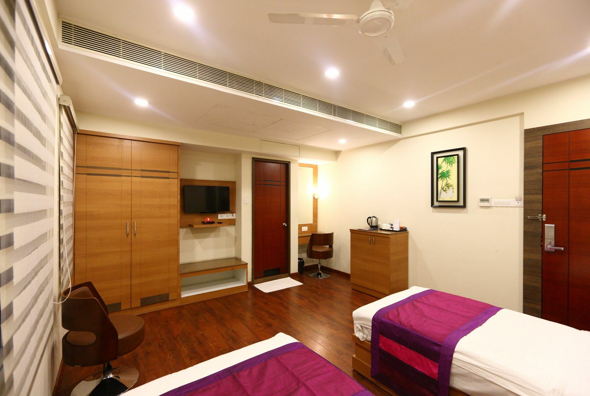 Fabhotel Prime Adore Residency Chennai Exterior photo